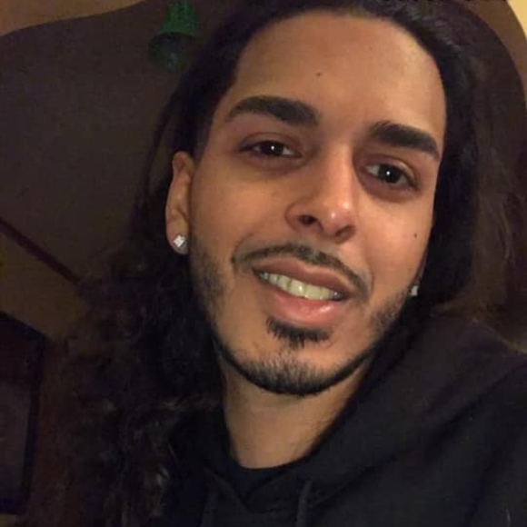 Meet your Posher, Javier - Picture 1 of 1